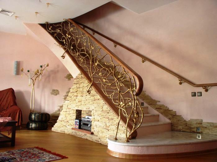 Лестницы и ступени из натурального камня на заказ в Москве