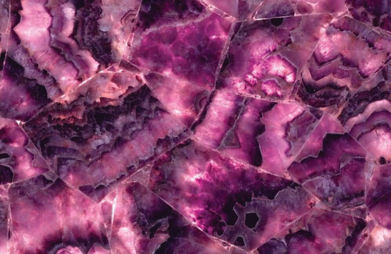 Флюорит камень фиолетовый