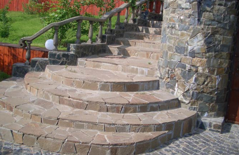 Купить гранитные ступени | Лестницы и ступени из камня