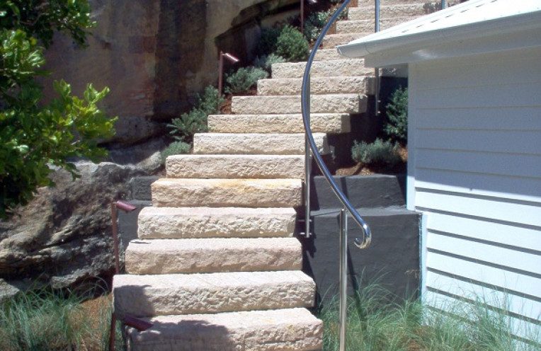 Изделия из камня - Ступени из камня для лестниц